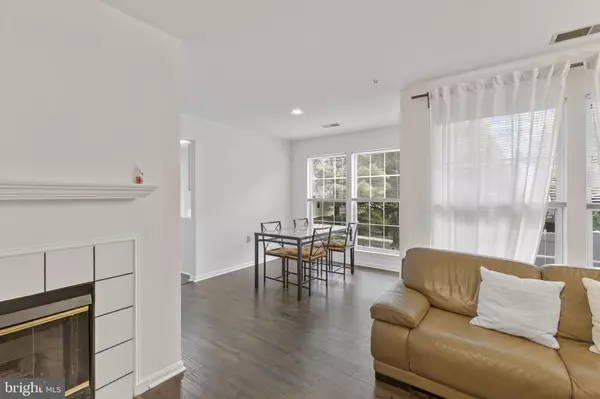 Columbia, MD 21045,5941 MILLRACE CT #D-101