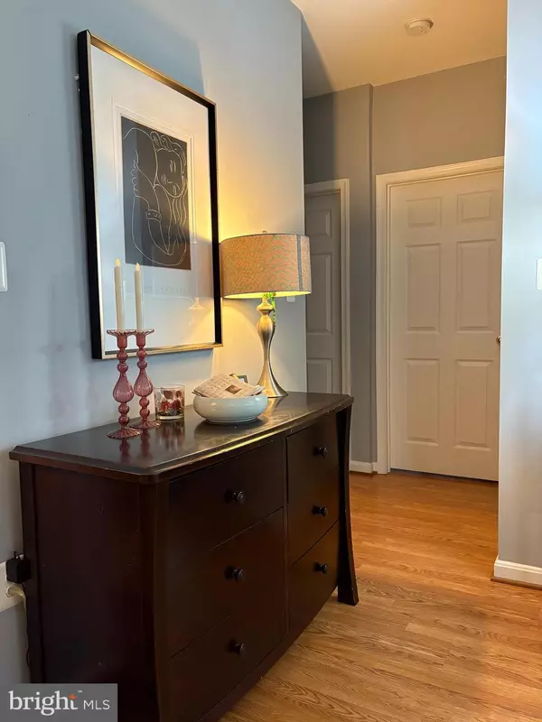 Fairfax, VA 22030,4139 FOUNTAINSIDE LN #F-301