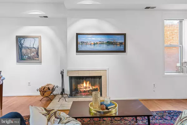 Washington, DC 20003,1341 EAST CAPITOL ST SE #302