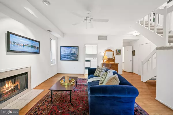 Washington, DC 20003,1341 EAST CAPITOL ST SE #302