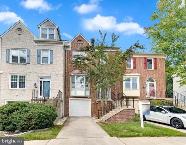 Springfield, VA 22152,8110 SQUIRREL RUN RD