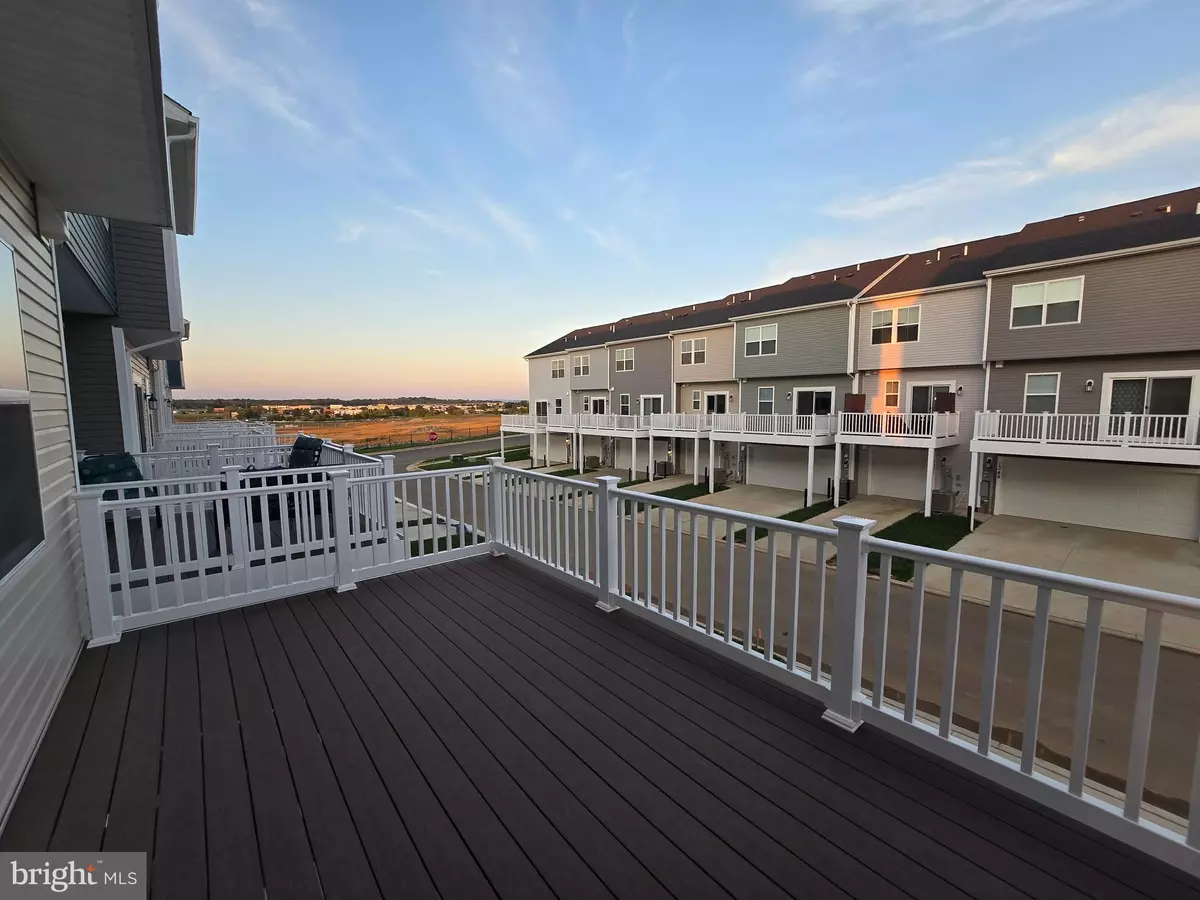 Ranson, WV 25438,1344 RED CLOVER LN