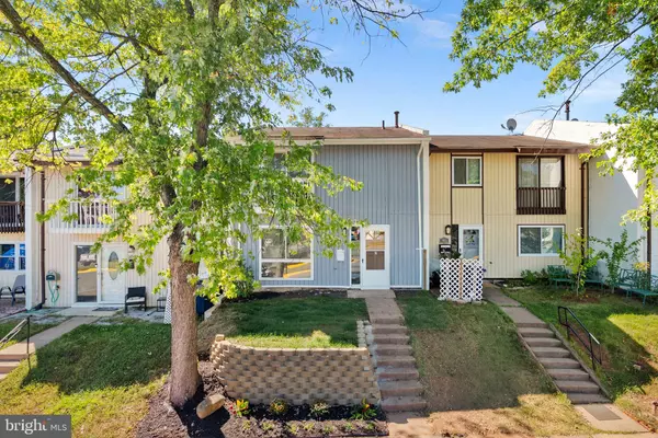 105 WOODGATE CT,  Sterling,  VA 20164