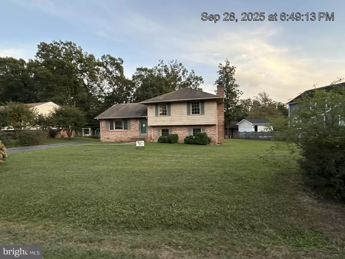 Fredericksburg, VA 22408,537 BUTTERNUT DR