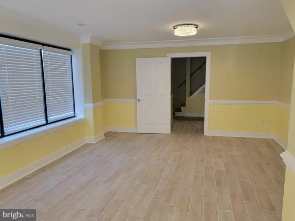 Manassas Park, VA 20111,9207 ENTERPRISE CT #A