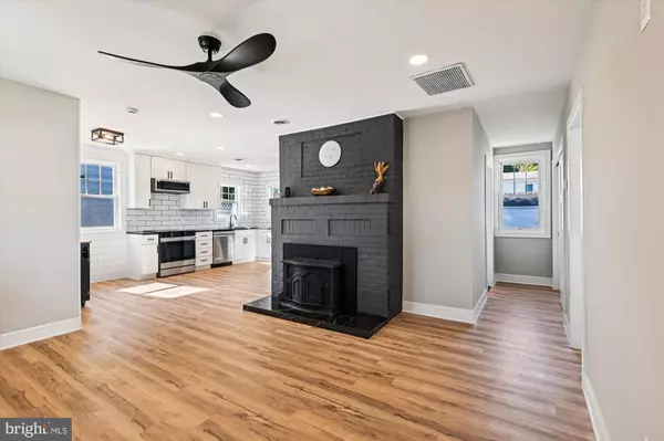 Annapolis, MD 21401,233 FARRAGUT RD