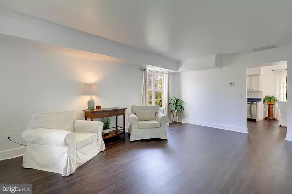 Edgewater, MD 21037,3513 OAK DR