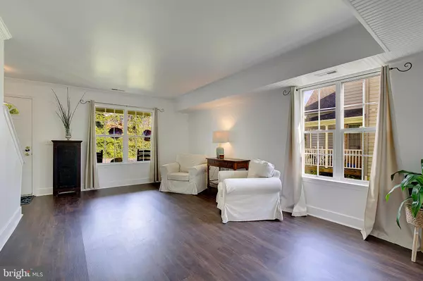 Edgewater, MD 21037,3513 OAK DR