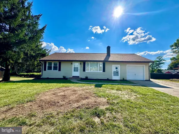 108 BLUESTONE RD, York, PA 17406