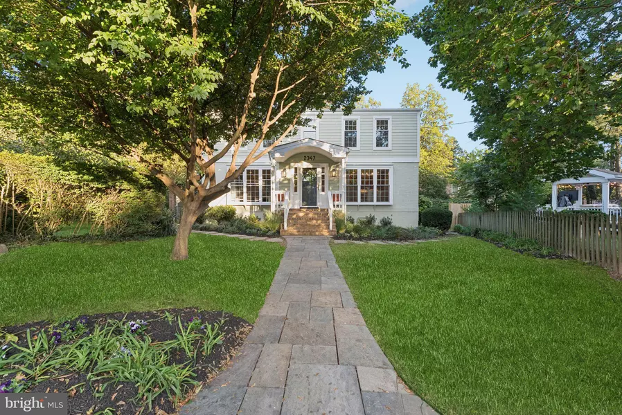 2347 N QUANTICO ST N, Arlington, VA 22205