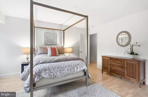 Annandale, VA 22003,4024 IVA LN