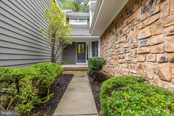 Princeton, NJ 08540,12 CARAWAY CT