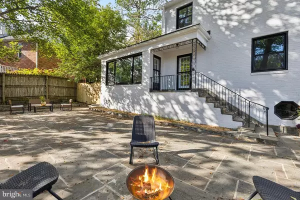 Alexandria, VA 22307,1901 BELLE HAVEN RD