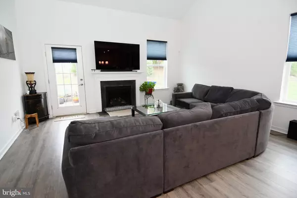 Mount Holly, NJ 08060,84 BRIDGE BLVD