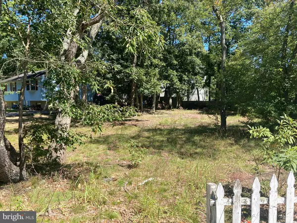 124 IDLE LAKE RD, Franklinville, NJ 08322