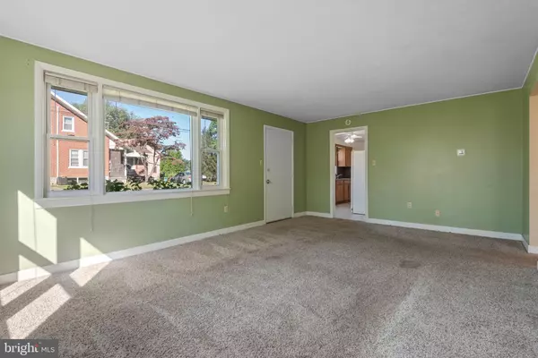 Smoketown, PA 17576,2315 OLD PHILADELPHIA PIKE