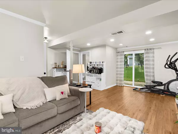 Gambrills, MD 21054,936 AUTUMNWOOD DR