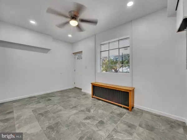 Pottsville, PA 17901,1560 BUNTING ST