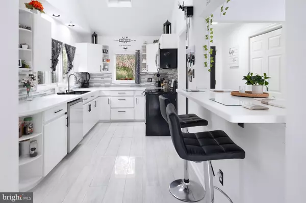 Belle Mead, NJ 08502,15 BEDLE ST