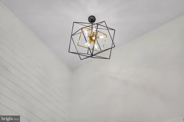 Barnegat, NJ 08005,93 WINDWARD DR