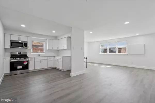 Philadelphia, PA 19152,2155 BENSON ST