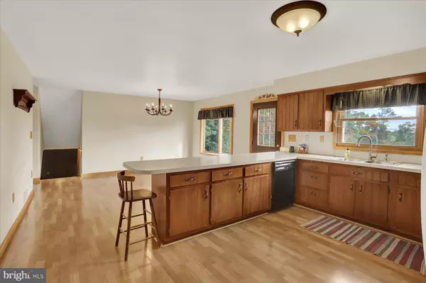 Mifflintown, PA 17059,514 ORCHARD RD