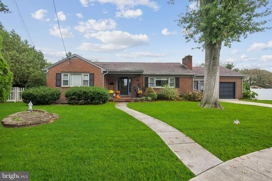 15 MAGNOLIA COURT, Woodstown, NJ 08098