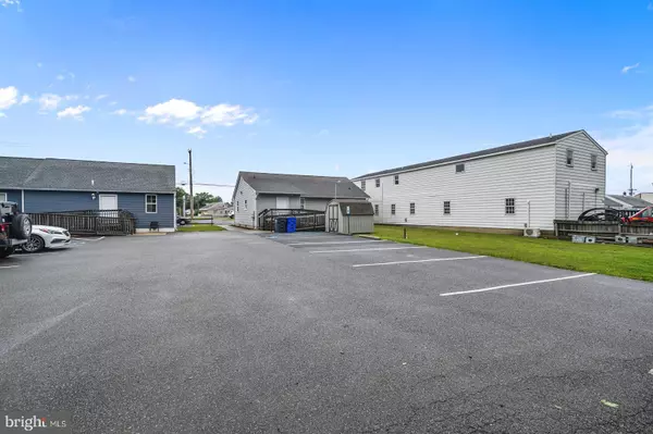 Dover, DE 19901,1665 S DUPONT HWY