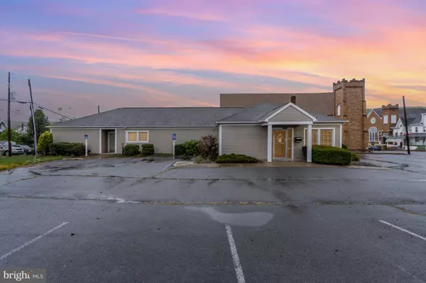 Mount Carmel, PA 17851,135 E 3RD ST