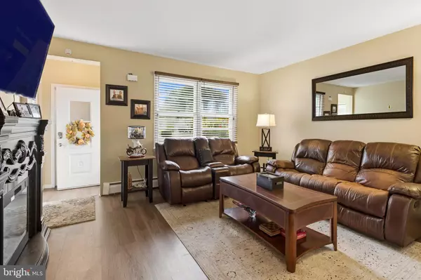 Williamstown, NJ 08094,61 WILLIAM AVE