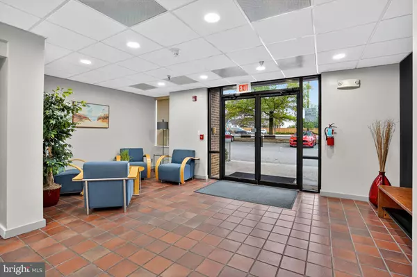 Woodbridge, VA 22192,2050 OLD BRIDGE RD