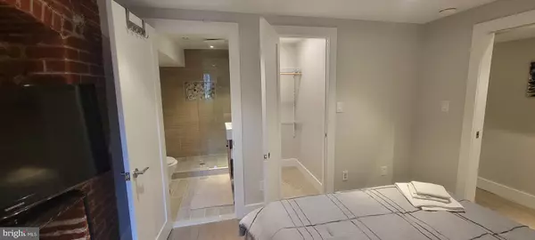 Washington, DC 20001,41 Q ST NW #B