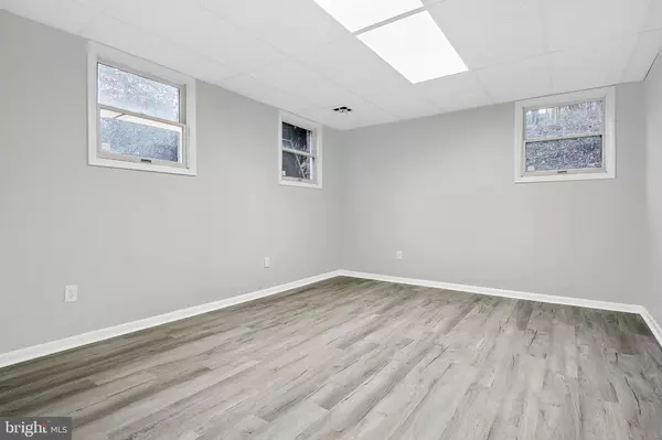 Camp Hill, PA 17011,1525 CEDAR CLIFF DR #107