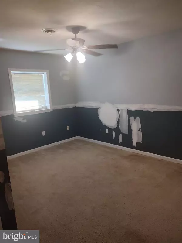 Abbottstown, PA 17301,28 TOWN CIR