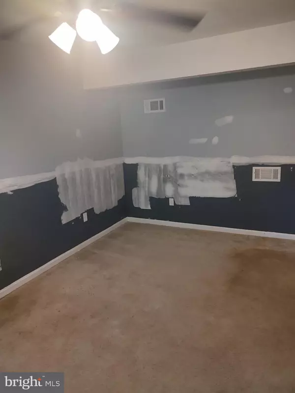 Abbottstown, PA 17301,28 TOWN CIR