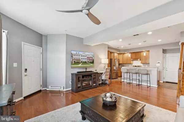 Sterling, VA 20166,24682 HUTCHINSON FARM DR