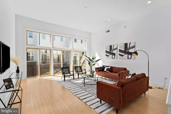 Philadelphia, PA 19128,315 DUPONT ST