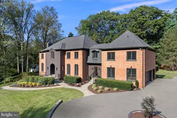 10816 BARN WOOD LN, Potomac, MD 20854