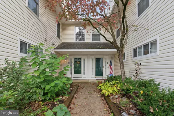 Glen Mills, PA 19342,90 BAYBERRY CT #90