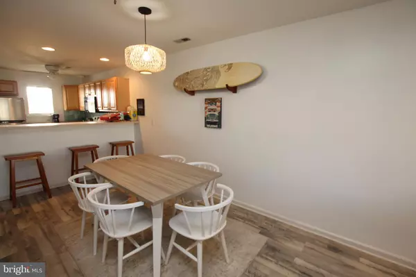 Rehoboth Beach, DE 19971,36525 PALM DR #5205