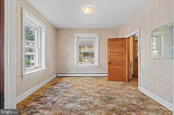 Souderton, PA 18964,24 FRANKLIN AVE