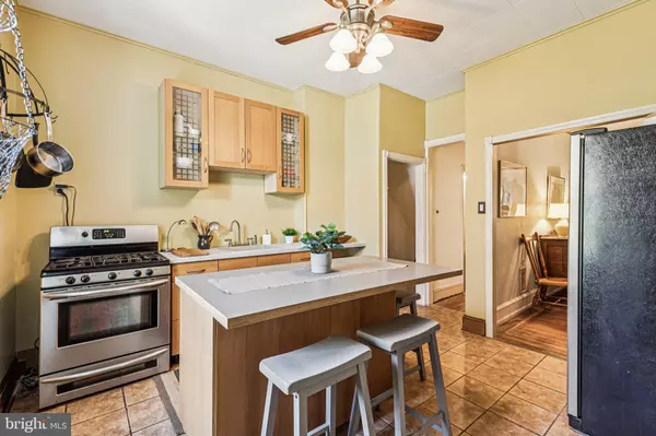 Philadelphia, PA 19143,4812 BEAUMONT AVE