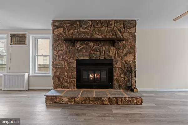 Philadelphia, PA 19137,2710 EDDINGTON ST