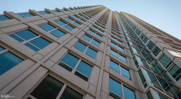 Philadelphia, PA 19106,207 W WASHINGTON SQ #2801