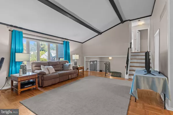 Yardley, PA 19067,17 HIGHLAND DR