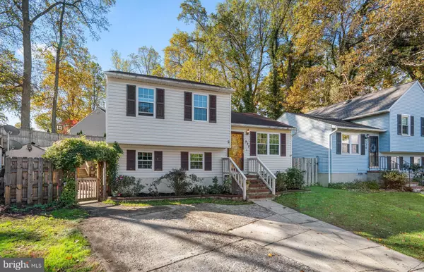 Severna Park, MD 21146,932 RYECROFT CT