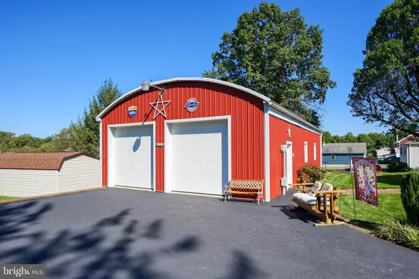 Palmyra, PA 17078,837 N FORGE RD