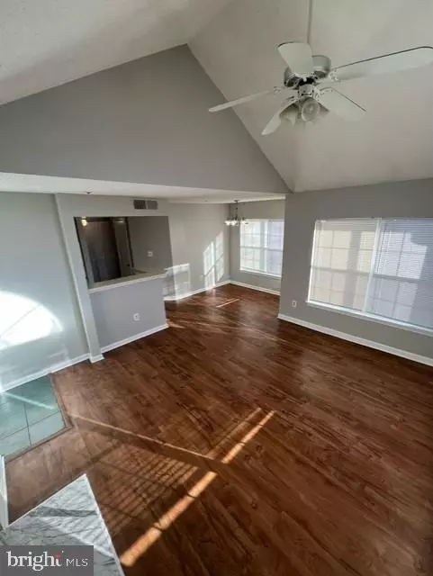 Bowie, MD 20721,10539 BEACON RIDGE DR #13-201