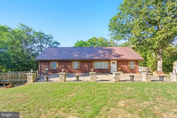 53 DELPHINIUM LN,  Bunker Hill,  WV 25413