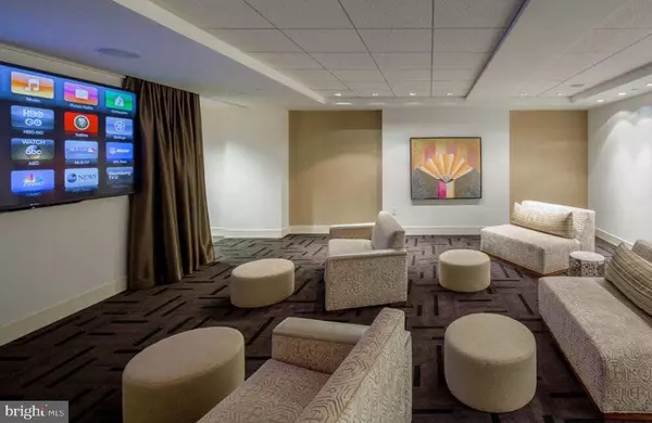 Philadelphia, PA 19103,1616 WALNUT ST #2B-2402